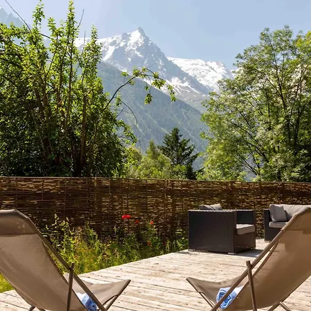La Source - Year Chamonix Mont Blanc