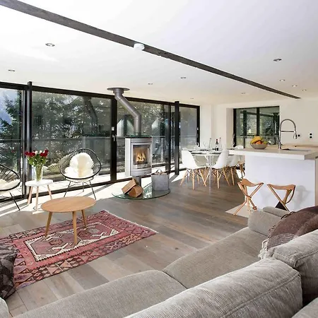Chalet La Source - Year