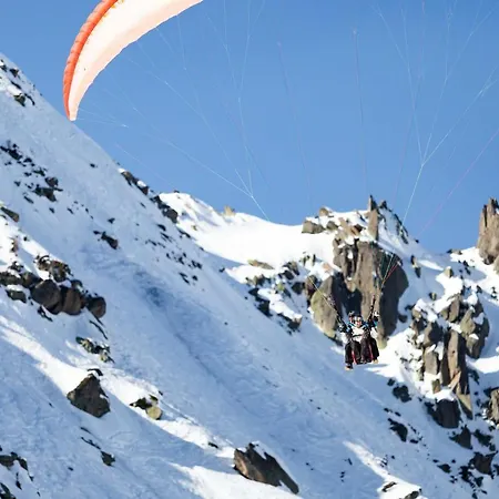 La Source - Year シャレー *